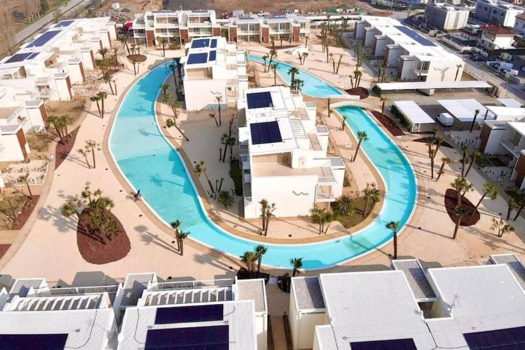 Wave Island! Luxury Resort A Jesolo - Piscina E Park Free! Exterior foto